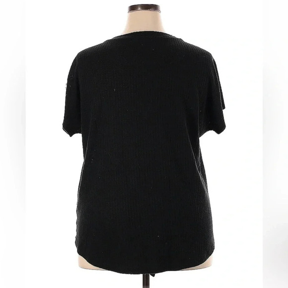 Torrid | Black Waffle Button-Front Tie-Front Top Blouse Plus Size 2X - Picture 3 of 6